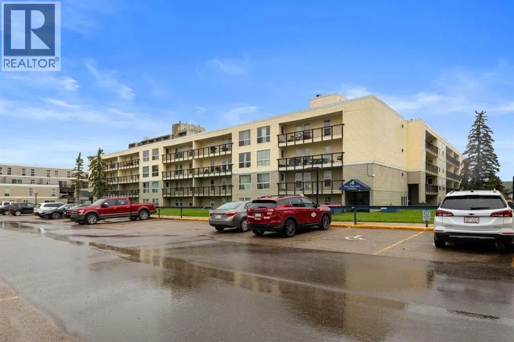 211, 14921 Macdonald Drive