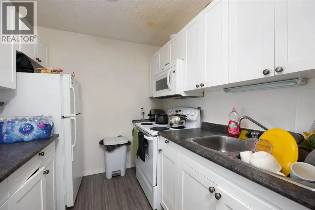 211, 14921 Macdonald Drive