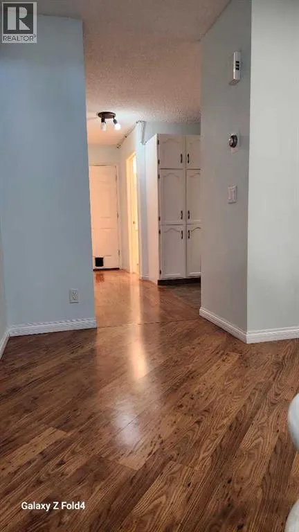 304, 39 Hidden Creek Place