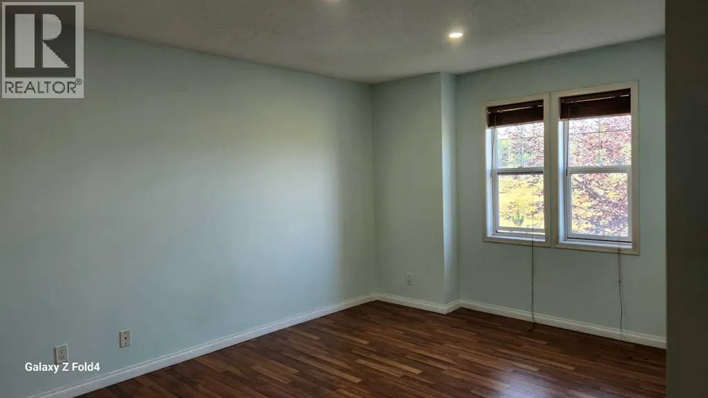 304, 39 Hidden Creek Place