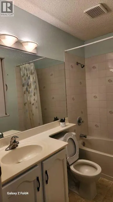 304, 39 Hidden Creek Place