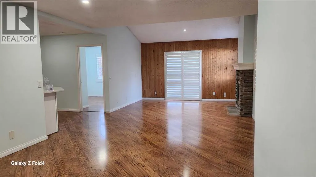 304, 39 Hidden Creek Place