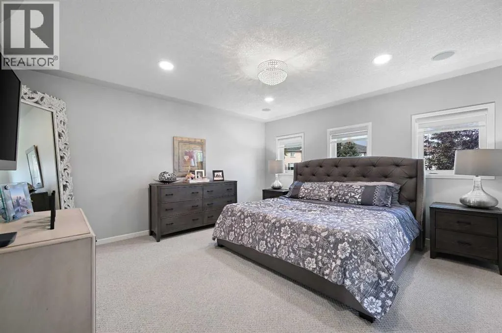 95 Panorama Hills View NW