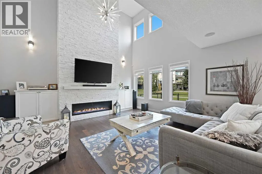 95 Panorama Hills View NW