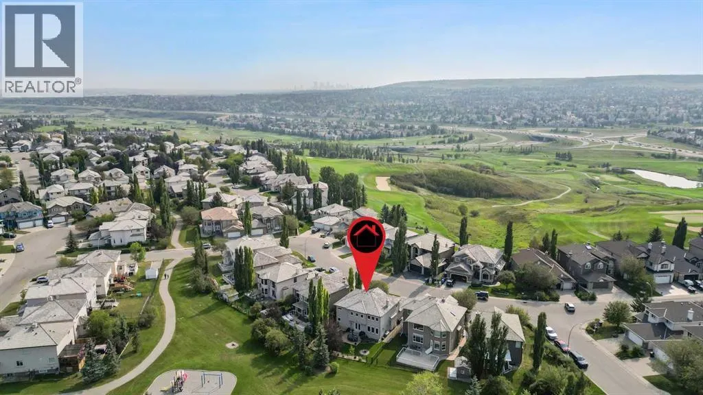 95 Panorama Hills View NW