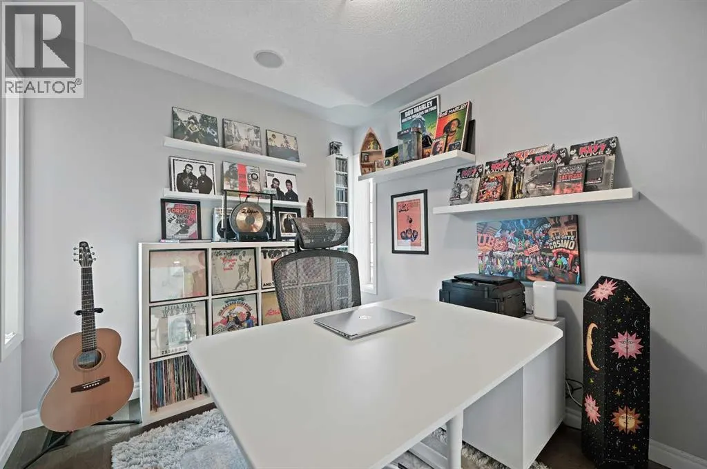 95 Panorama Hills View NW