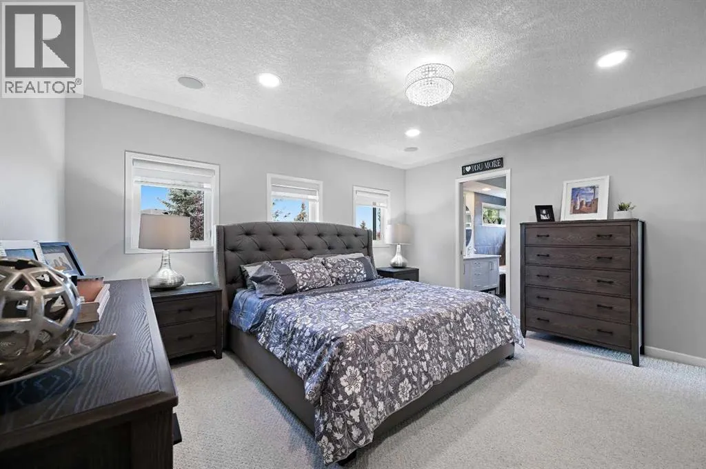 95 Panorama Hills View NW