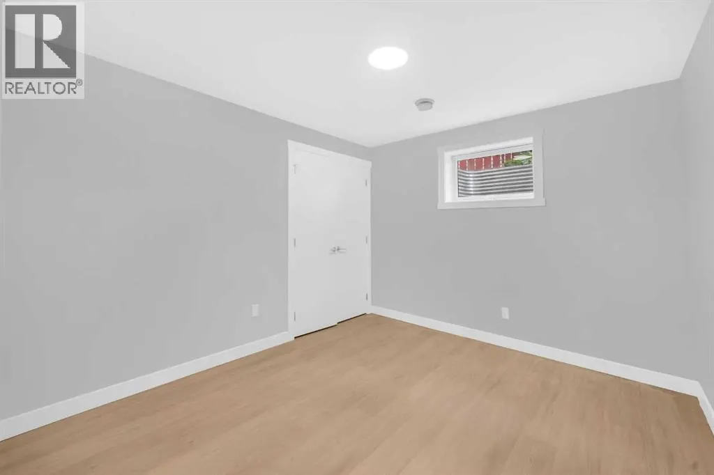 219 Falwood Way NE