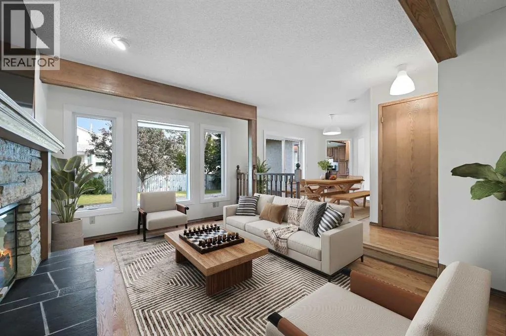8 Edgeridge Way NW