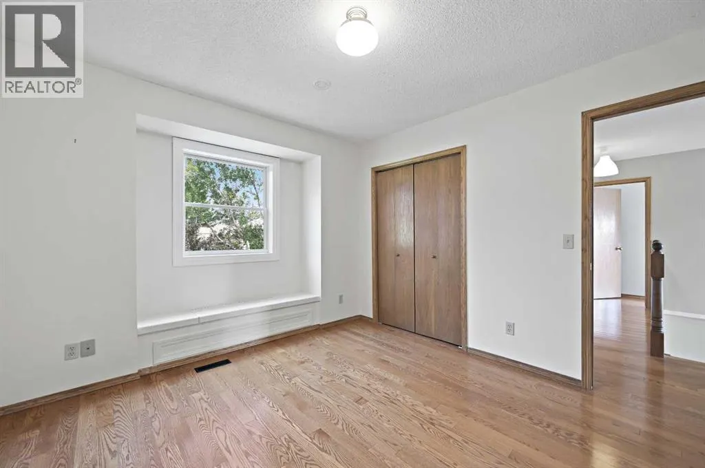 8 Edgeridge Way NW