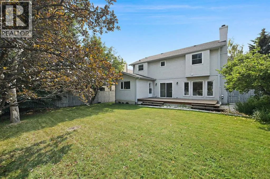 8 Edgeridge Way NW