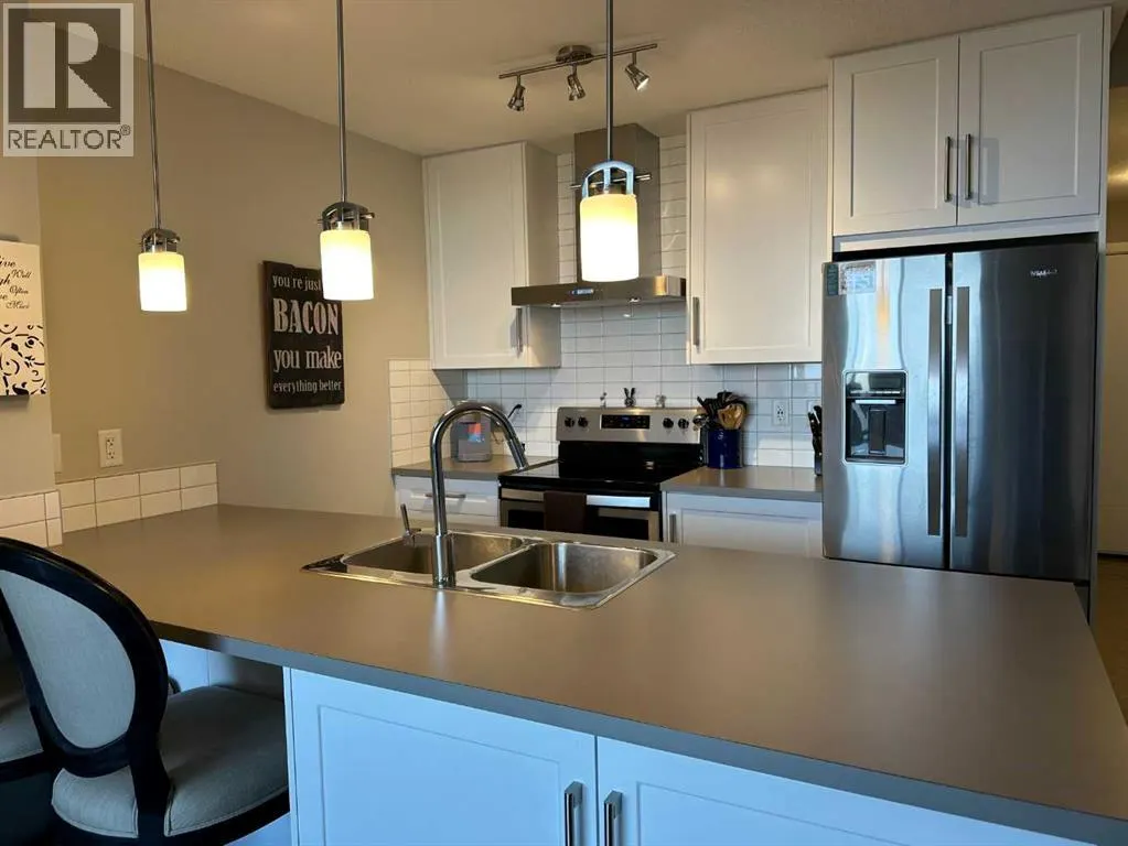 308, 122 Mahogany Centre SE