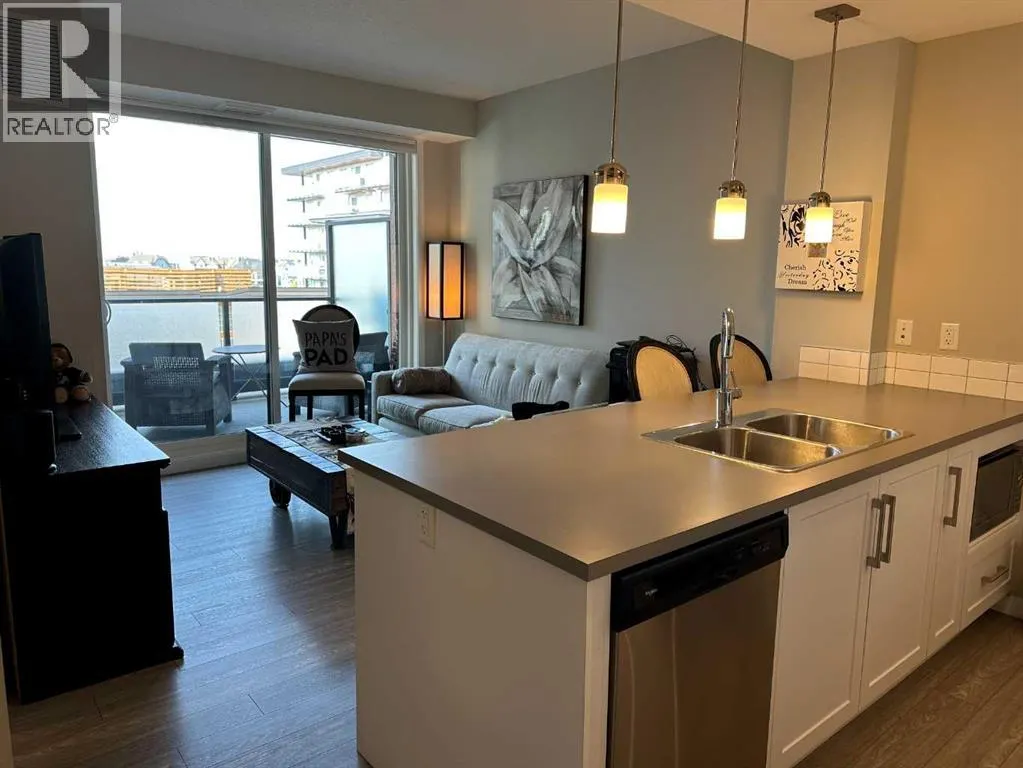 308, 122 Mahogany Centre SE