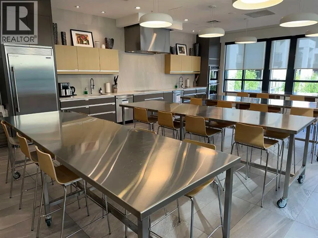 308, 122 Mahogany Centre SE