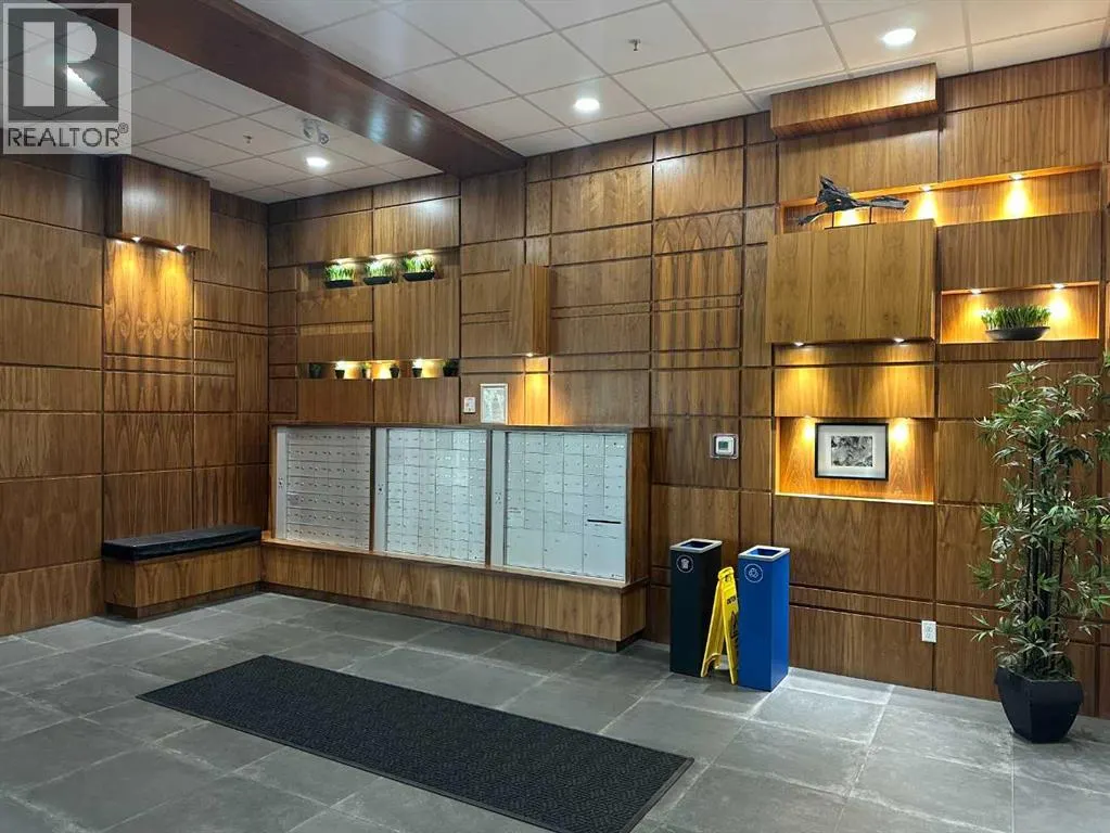 308, 122 Mahogany Centre SE