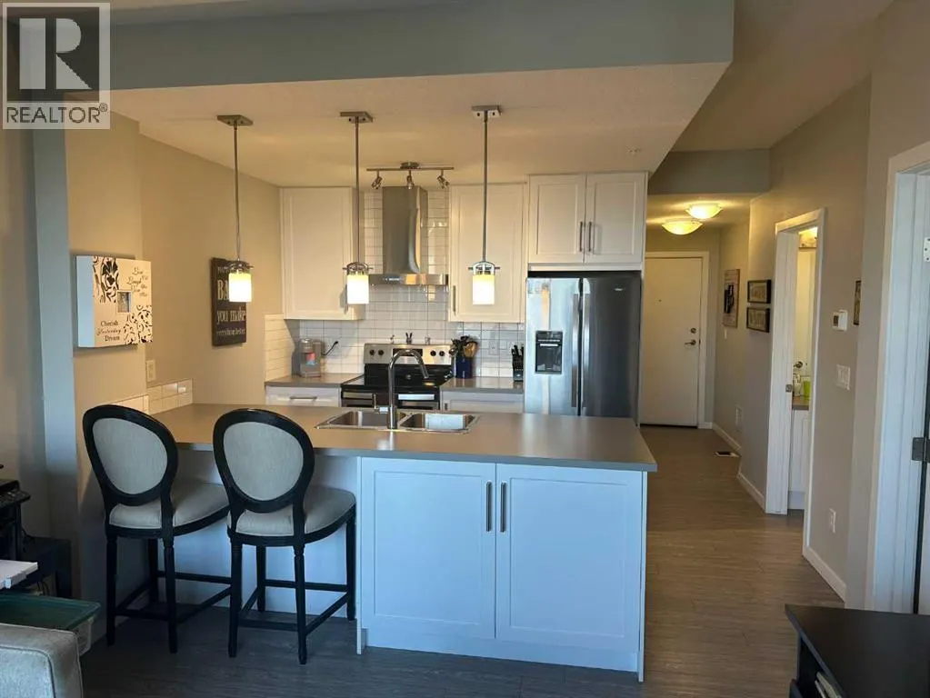 308, 122 Mahogany Centre SE
