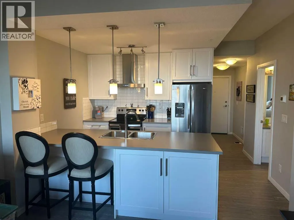 308, 122 Mahogany Centre SE