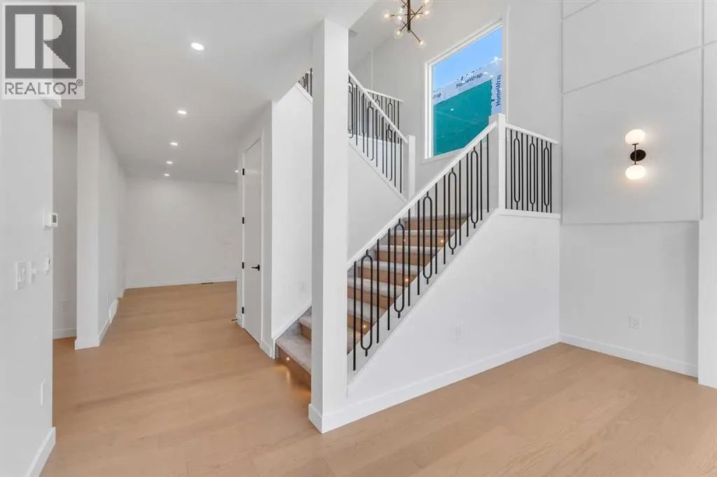 348 Waterford Grove