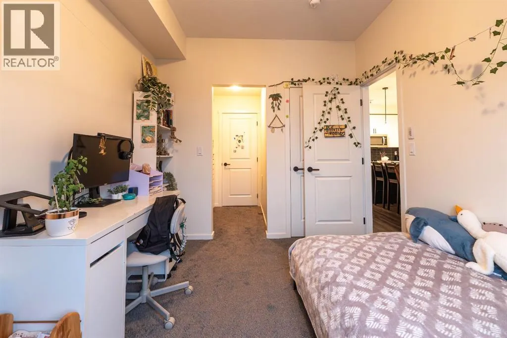 8414, 151 Legacy main Street SE