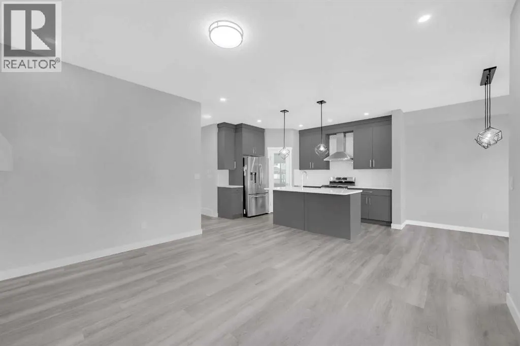 430 Corner Meadows Way NE