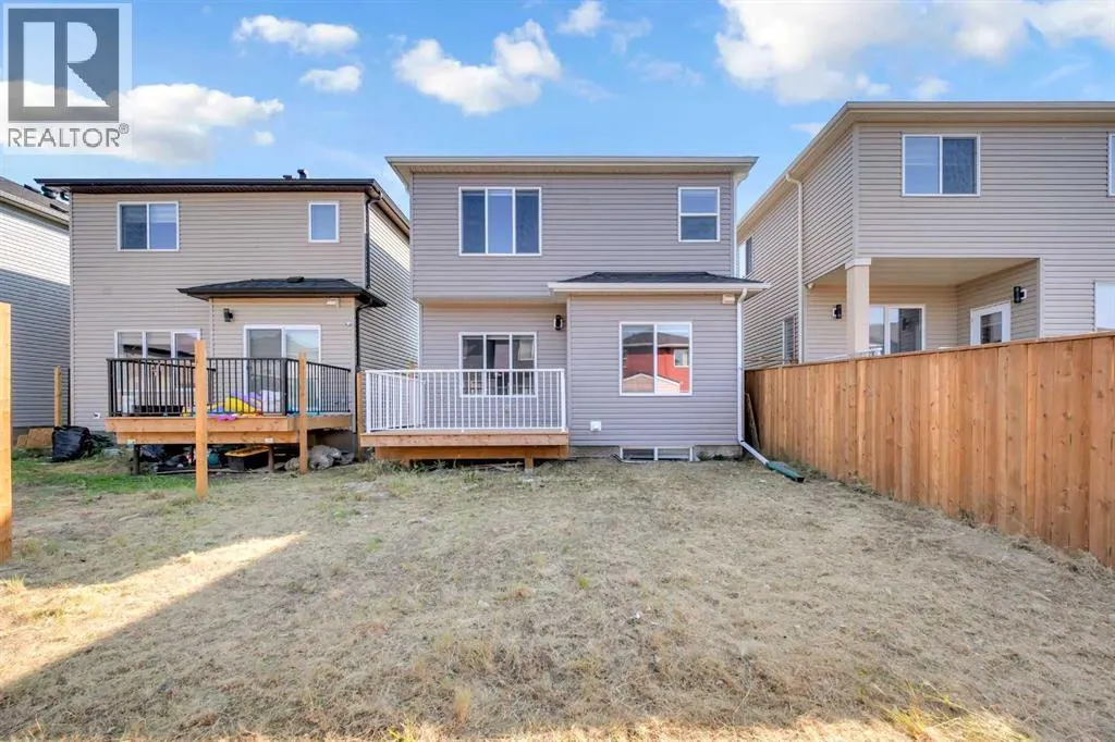 430 Corner Meadows Way NE
