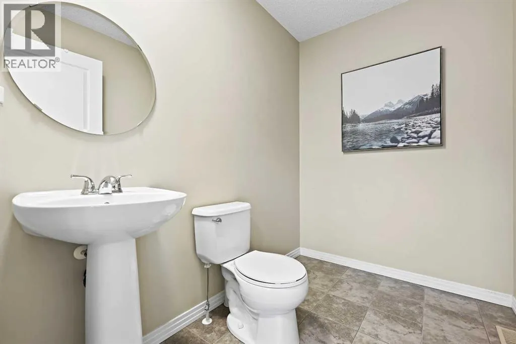 183 Cranford Crescent SE
