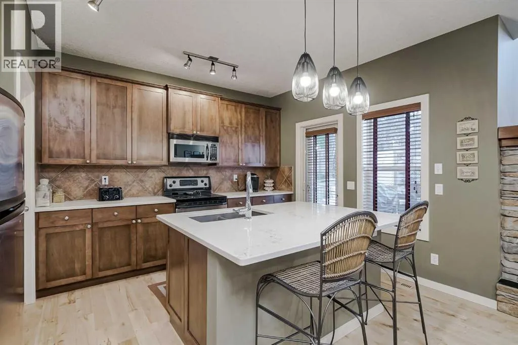 48 Chapala Square SE