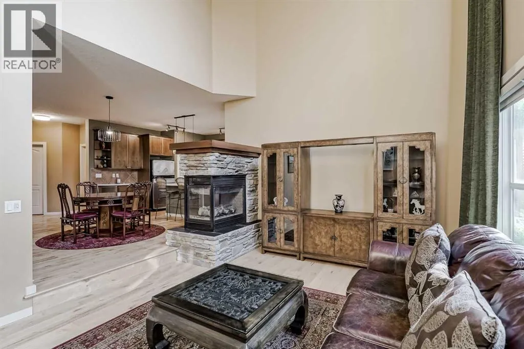 48 Chapala Square SE
