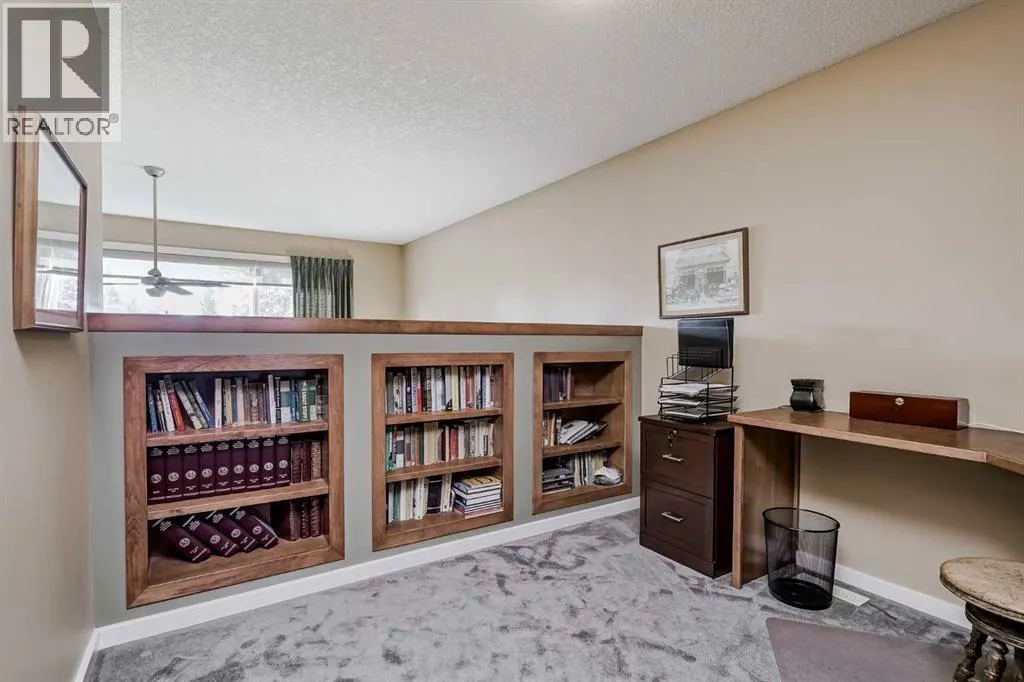 48 Chapala Square SE