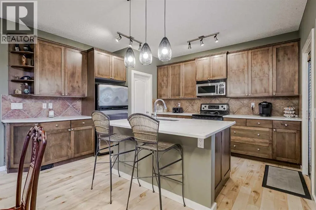 48 Chapala Square SE