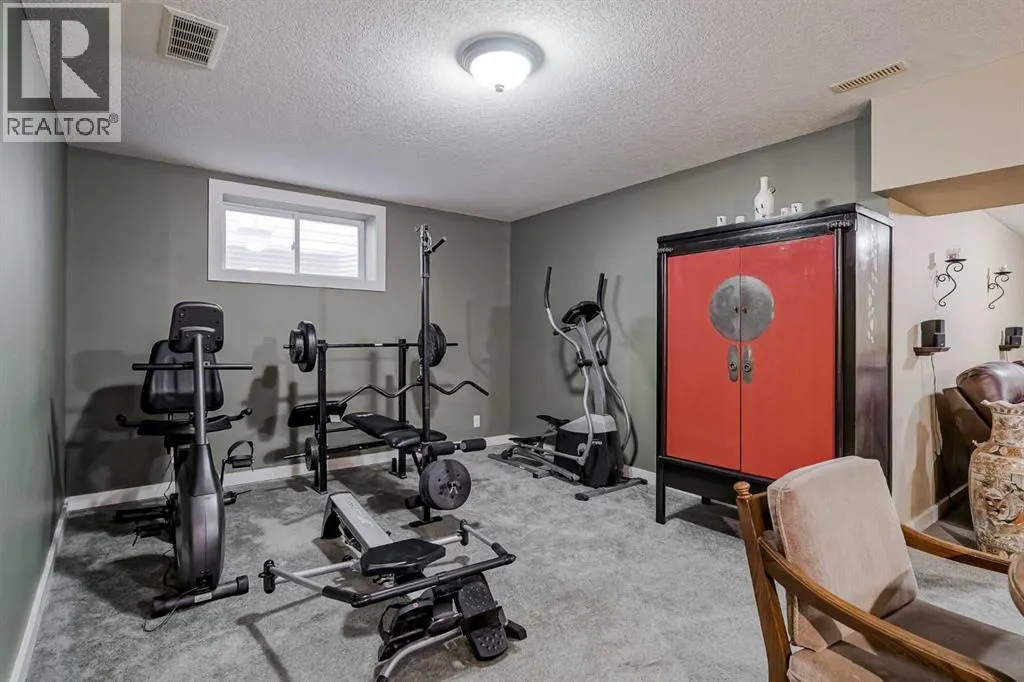 48 Chapala Square SE