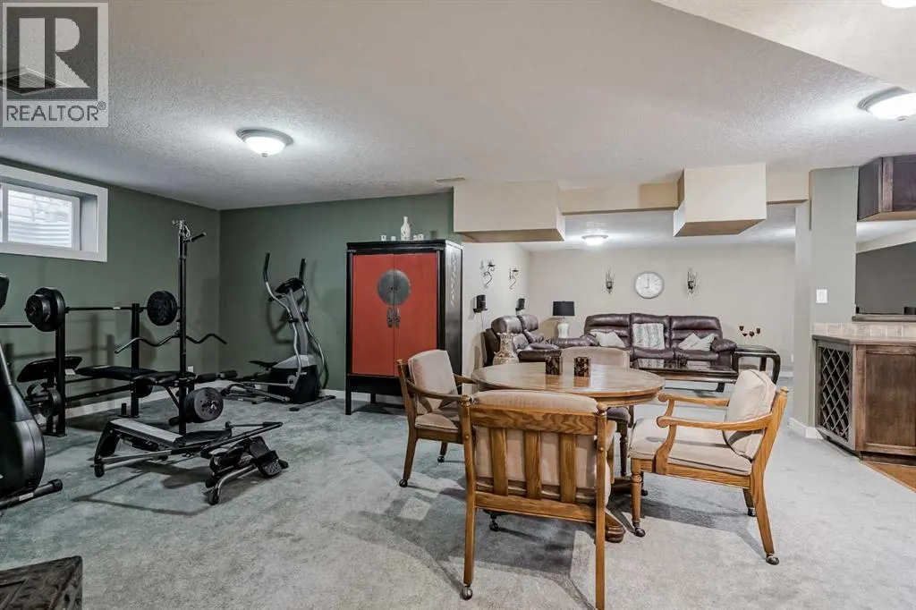 48 Chapala Square SE