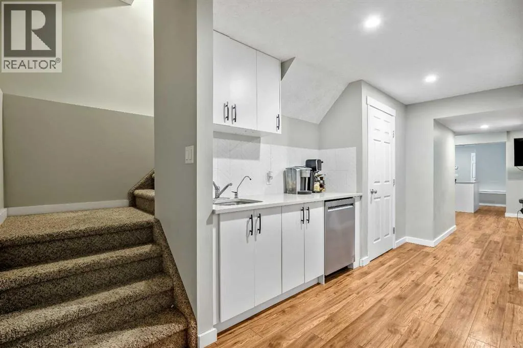 13 Walden Gardens SE