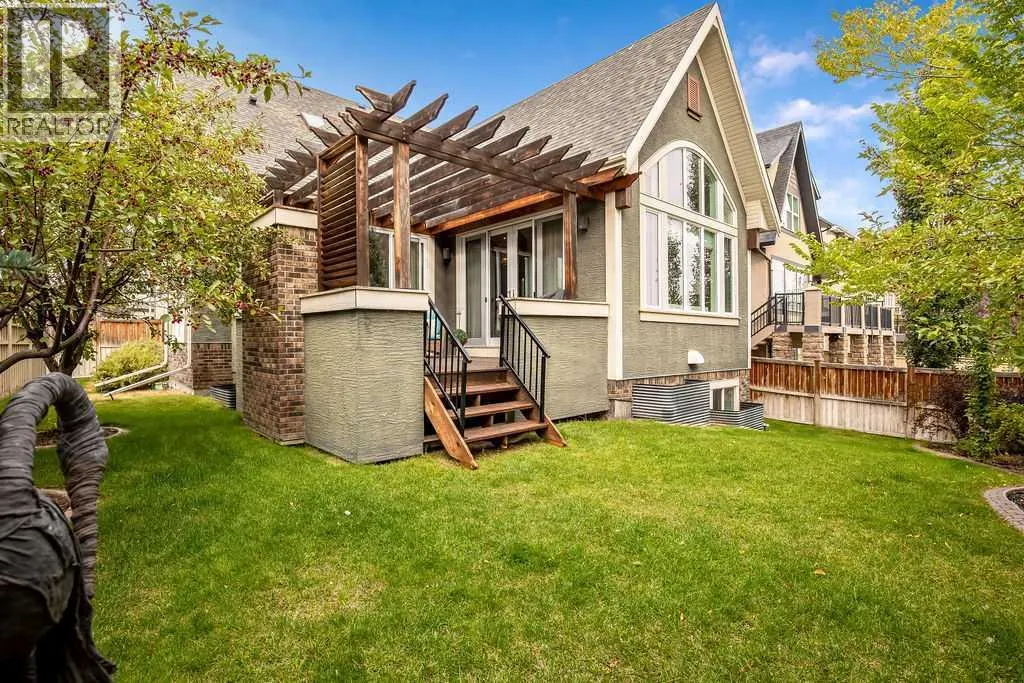 157 Mahogany Place SE