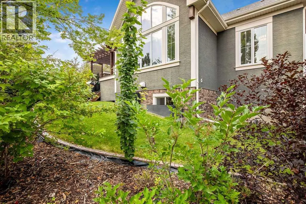 157 Mahogany Place SE