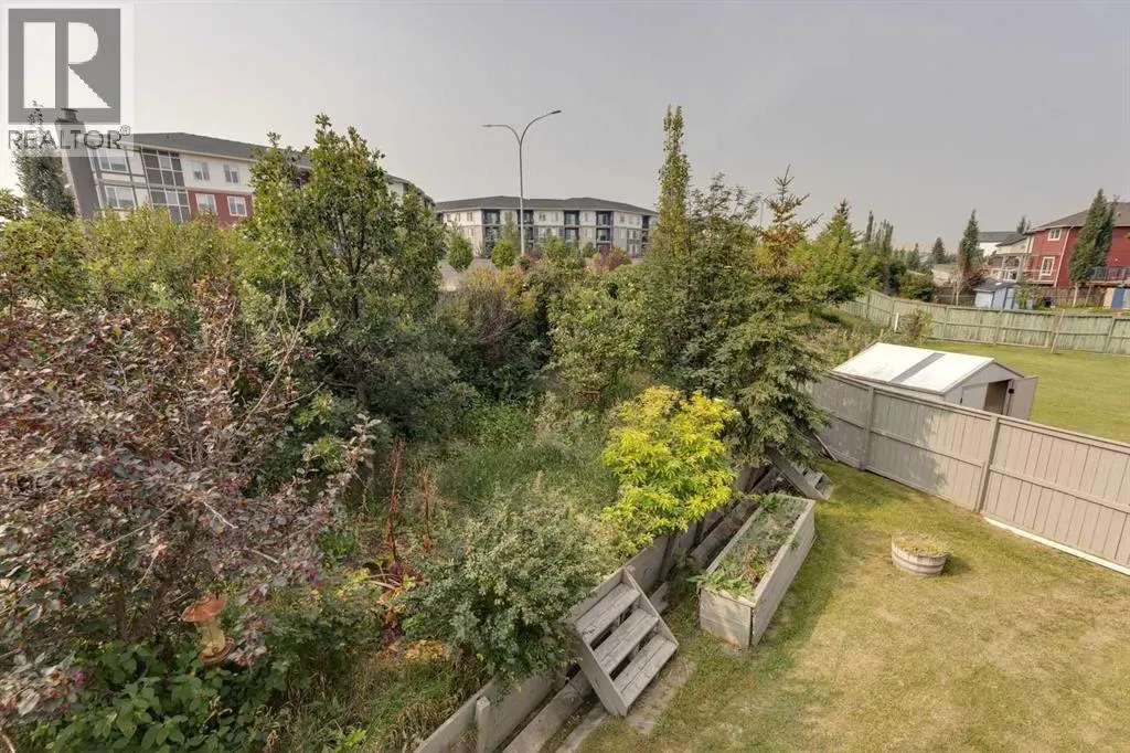 225 Bayside Place SW