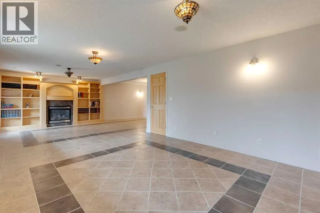 225 Bayside Place SW