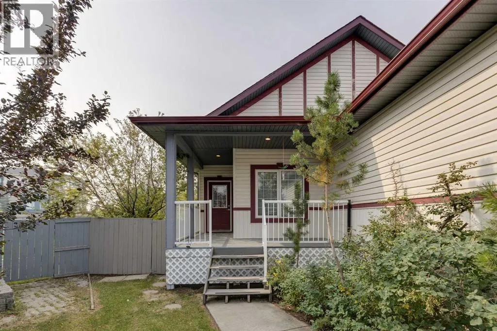 225 Bayside Place SW