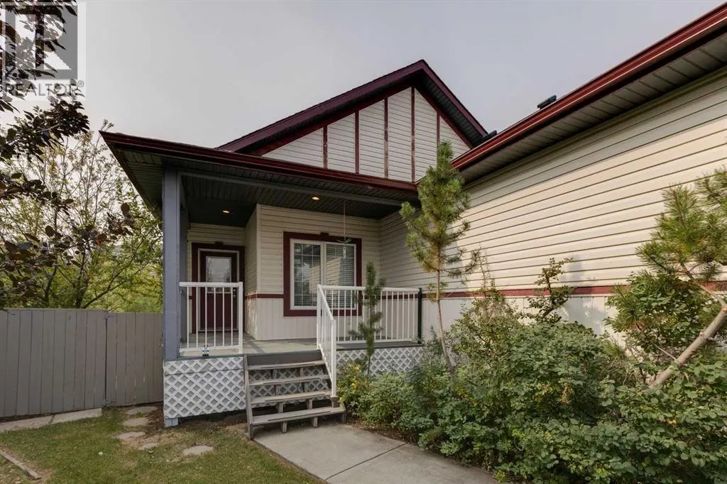 225 Bayside Place SW