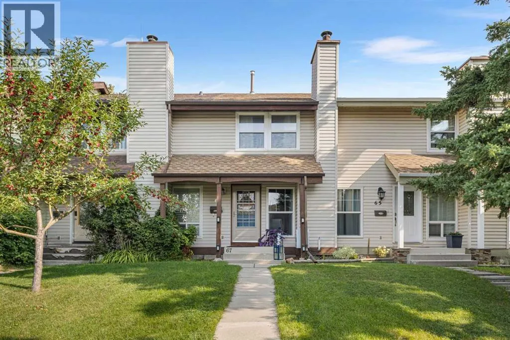 67 Woodhill Court SW