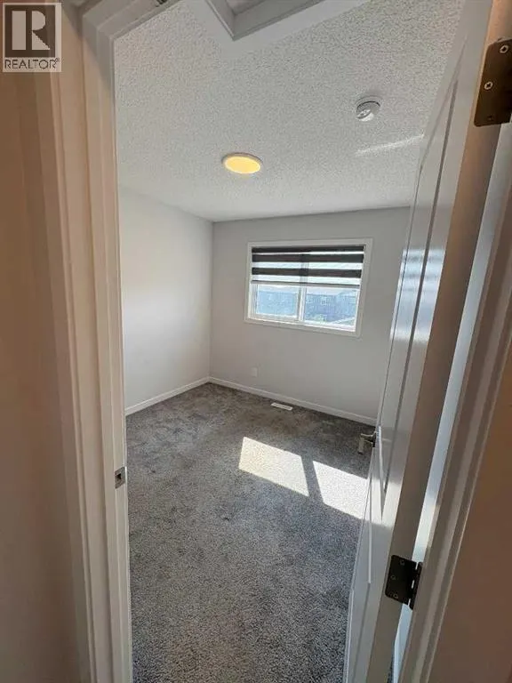 83 Corner Meadows Grove NE
