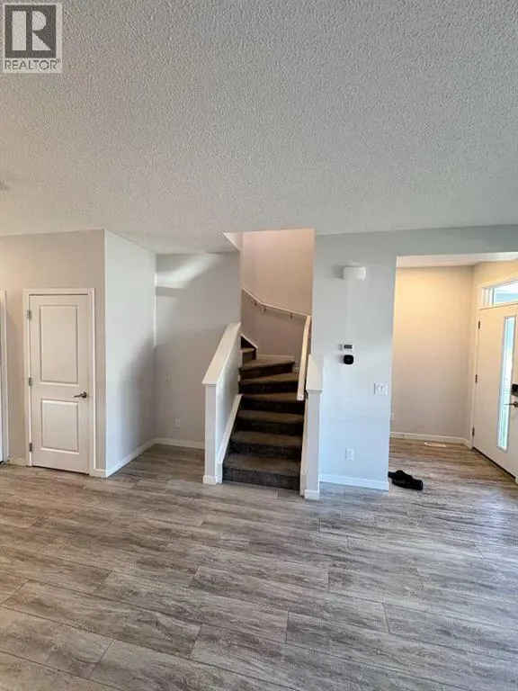 83 Corner Meadows Grove NE