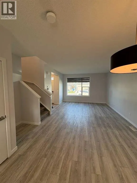 83 Corner Meadows Grove NE