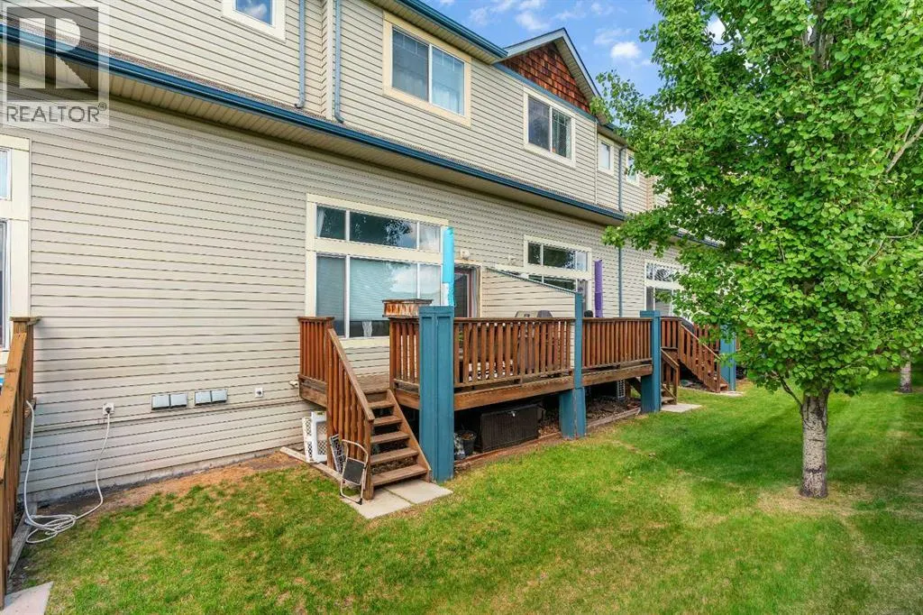 135 Copperfield Lane SE