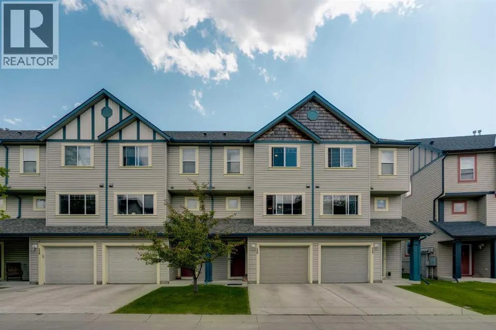 135 Copperfield Lane SE