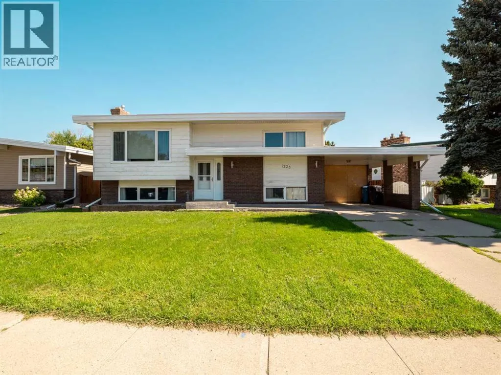 1223 St. Catherine Road N