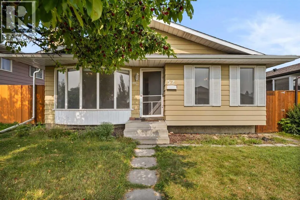 52 Dover Ridge Court SE