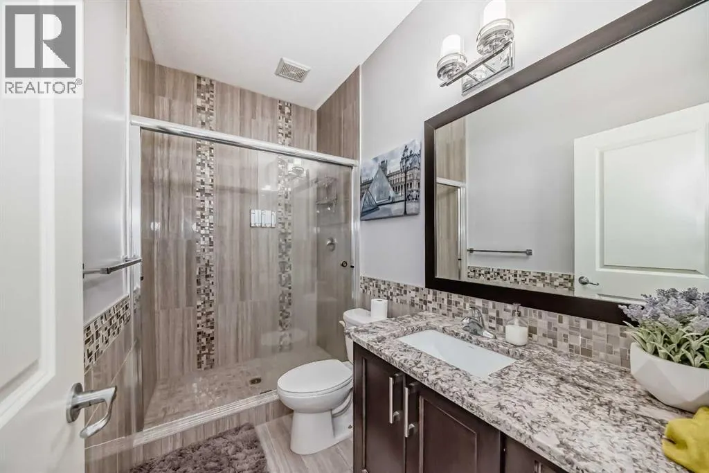 26 Saddlelake View NE