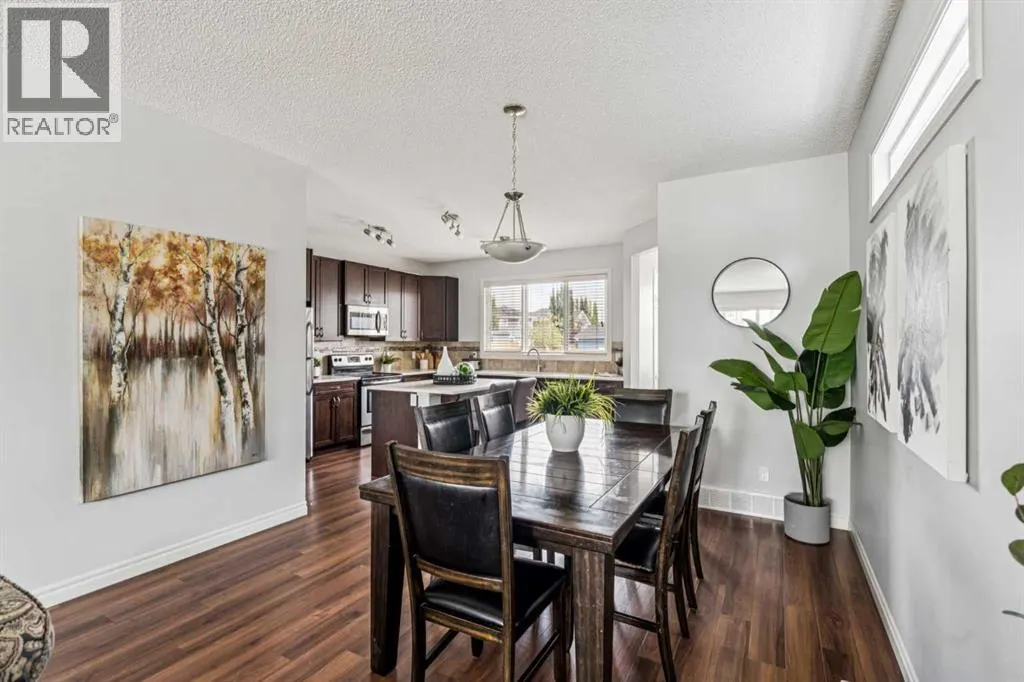 91 River Heights Green