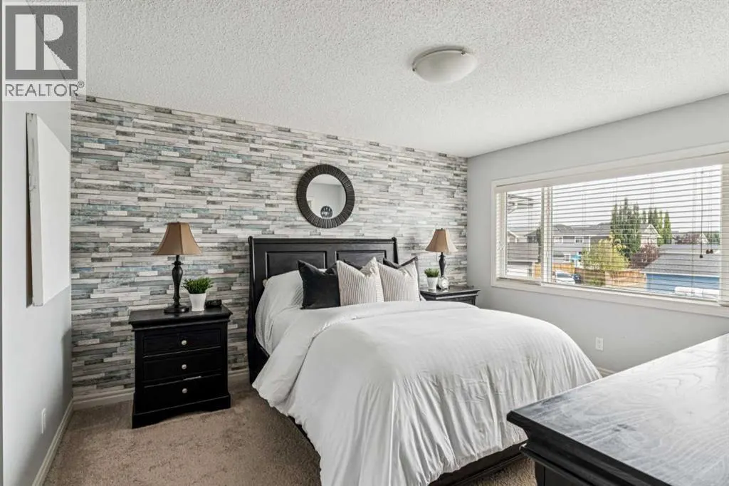 91 River Heights Green